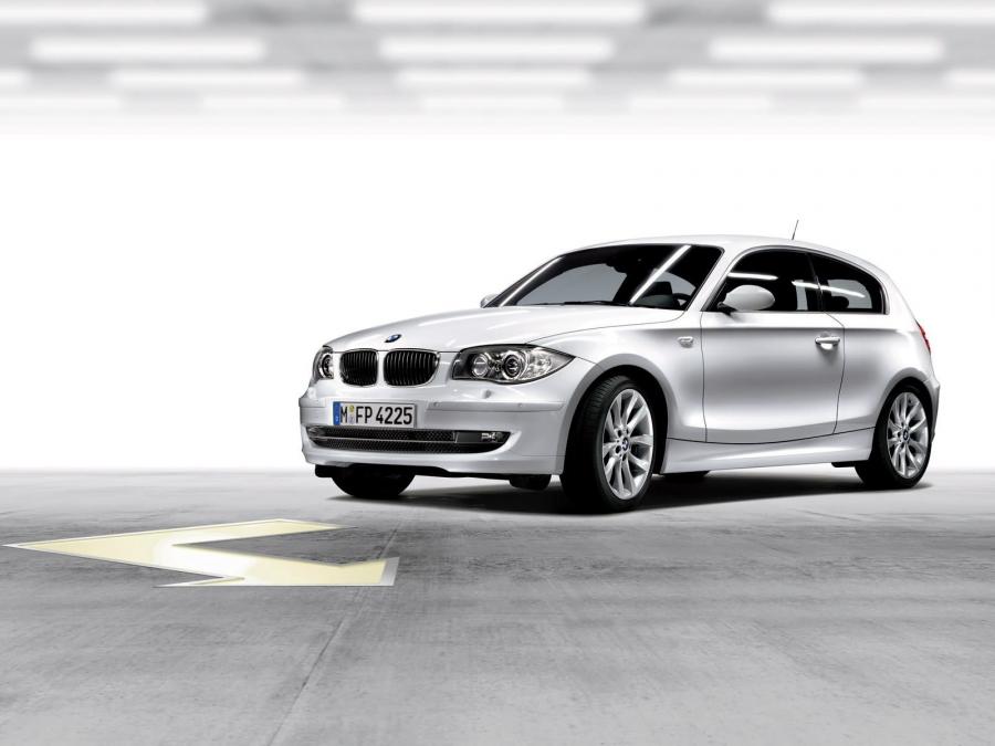  BMW 120i 3-Door 2007 года  (фото 36 из 70)